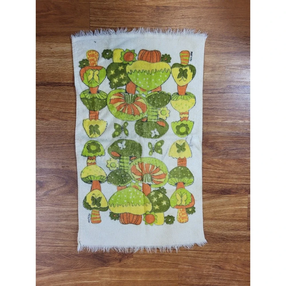 Vintage 1970's Cannon Mushroom Hand Towel Yellow Green Orange